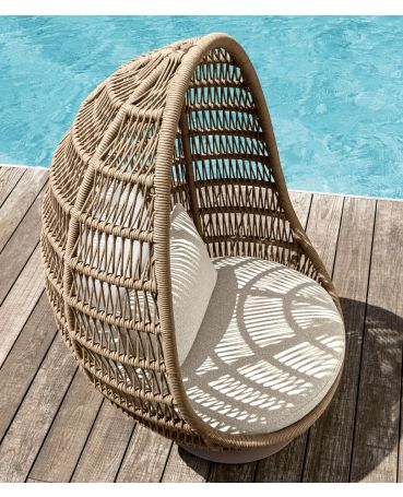 Panama Egg Chair with rotating base